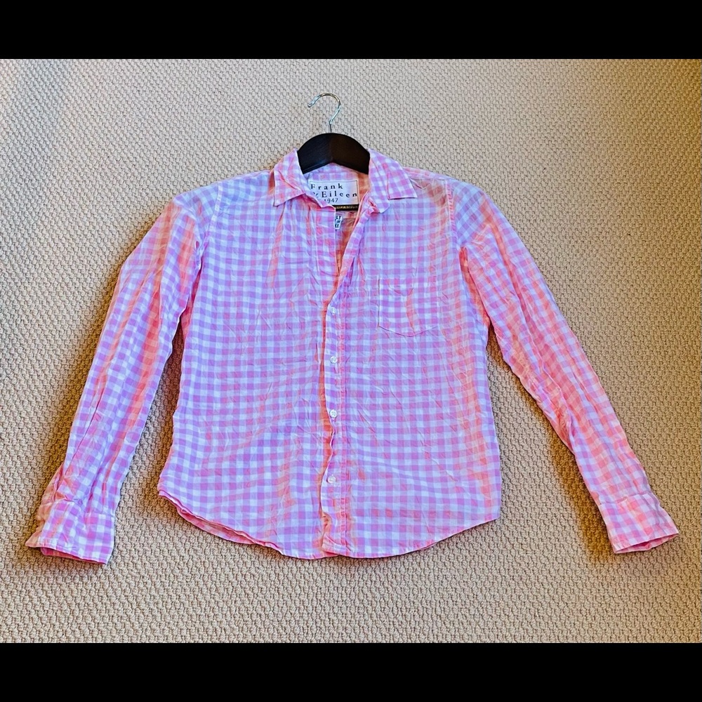 Frank & Eileen shirt, Barry style with crinkled fabric, excellent condition